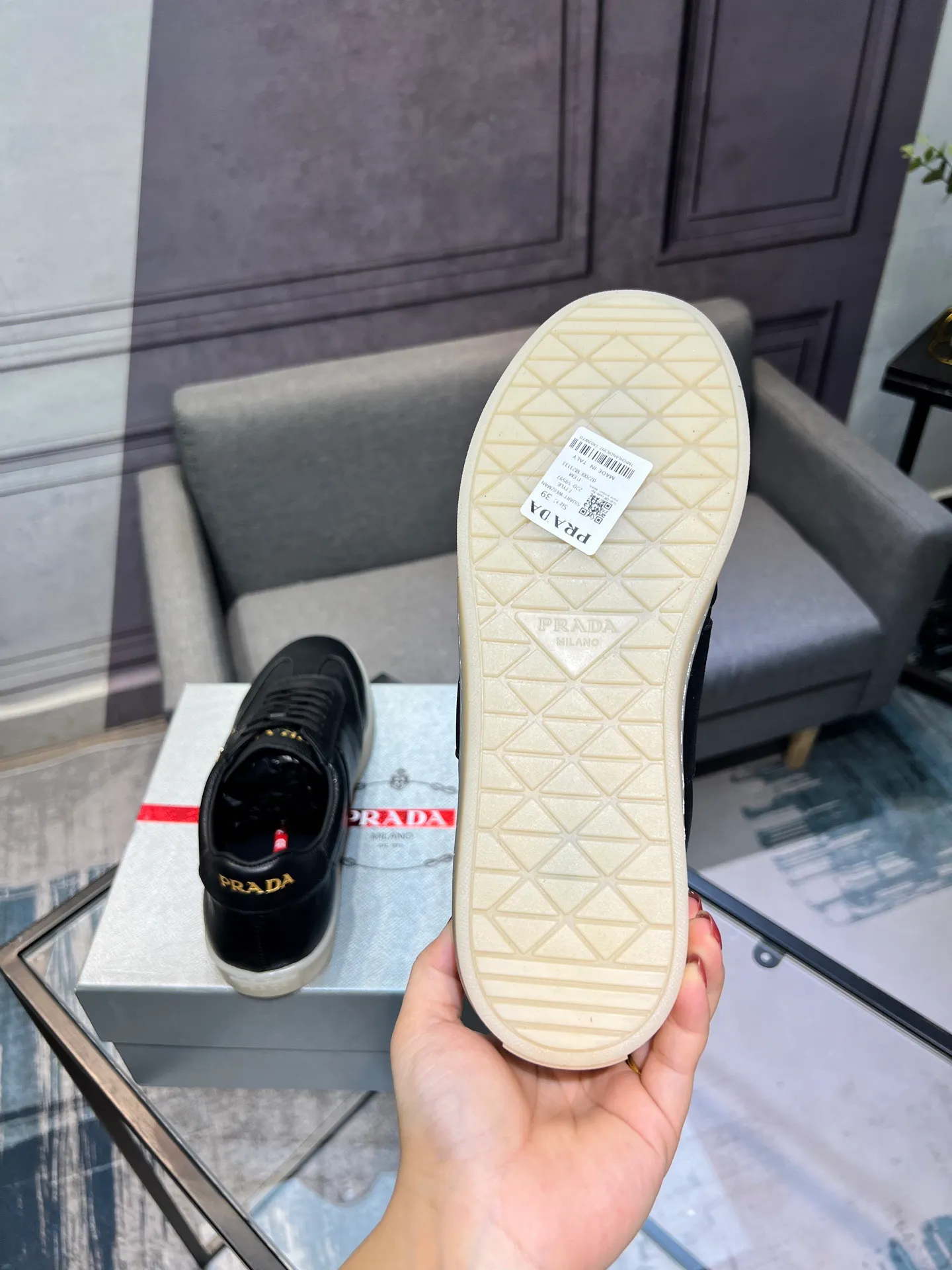Men's shoes 💰540 [PRADA] Men's shoes are popular in the counter, official website synchronization, 1 high-quality shipment ✔️ Original frosted cowhide + cowhide lining, 1🆚1 replica, original sole, 38-45 (45 customized, non-refundable)